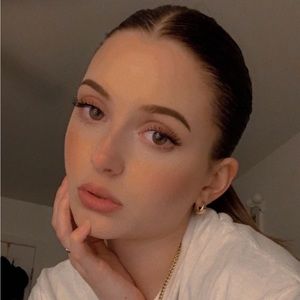 Meet your Posher, Sophia